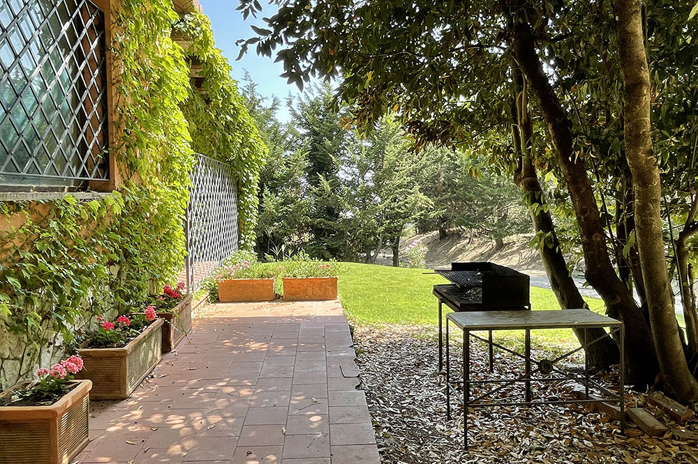 GIardino con barbecue - Fattoria Gorgo